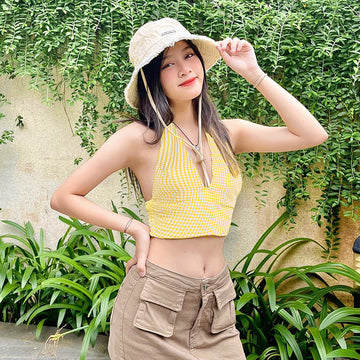 Holiday Breeze Hottie Sexy Hanging Neck Folding Vest Woman 2025 Summer New Trend Blouse DJPT